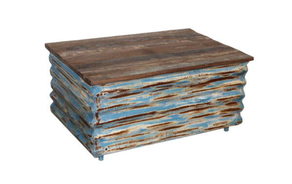 couchtisch aus eisen und holz mit blauer patina