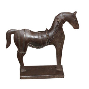 pferdeskulptur aus eisen