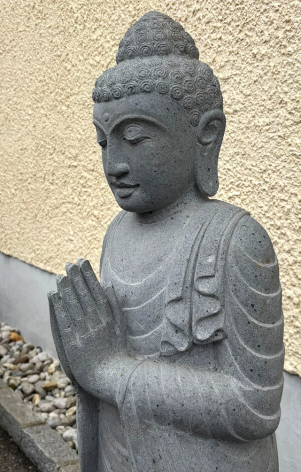 stehender buddha aus riverstone 150 cm